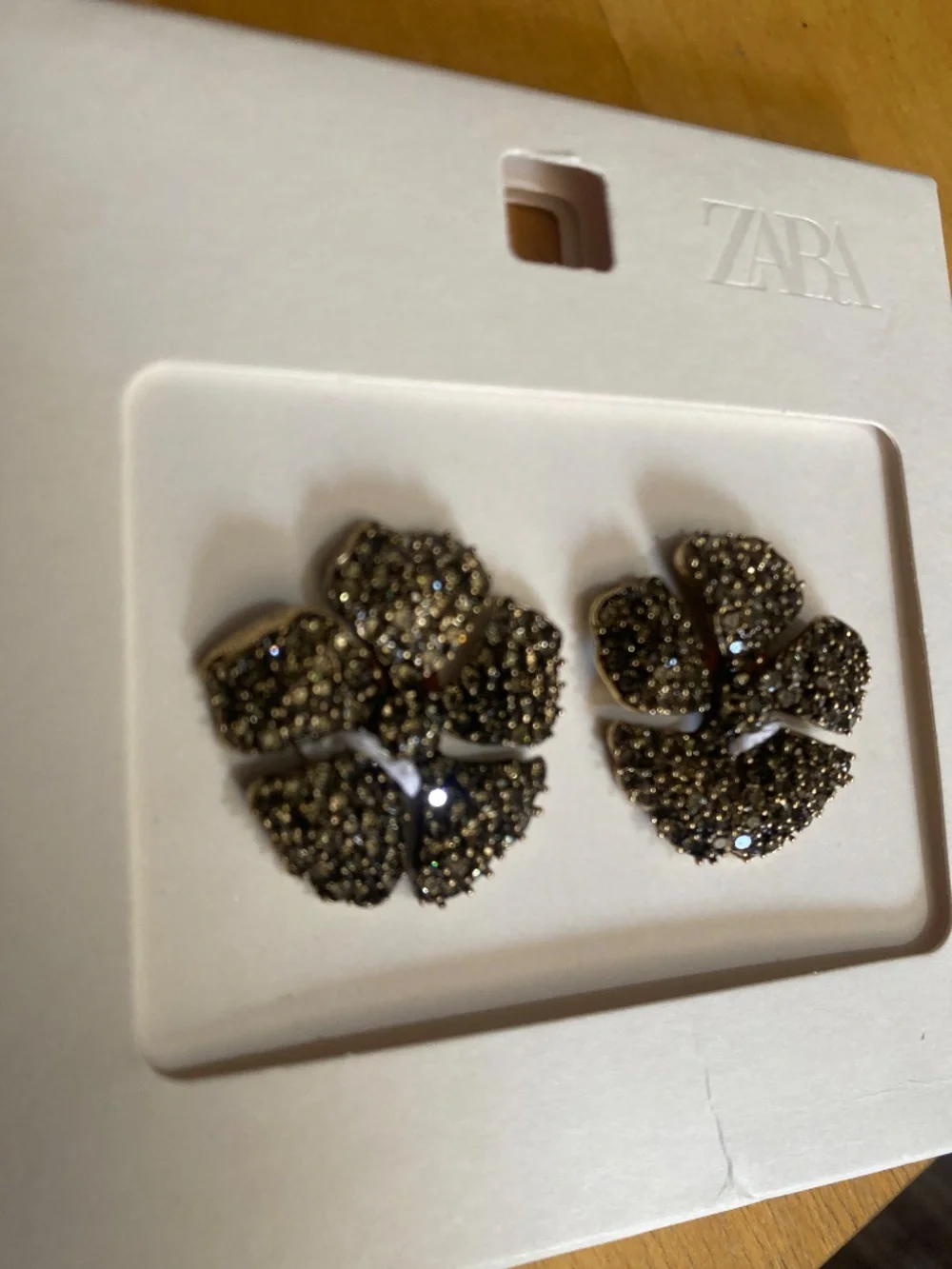 NWT Zara Black Rhinestone Flower Earrings